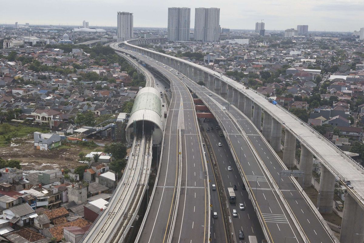 Jasa Marga Tanggapi Kecelakaan di Jalan Layang MBZ, Kemacetan Tak Terhindarkan