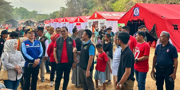 Kemensos Salurkan Bantuan untuk Korban Kebakaran di Kendari