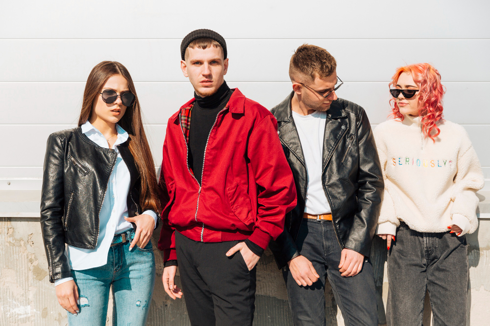 Streetwear: Gaya Fashion Kasual yang Selalu Tren