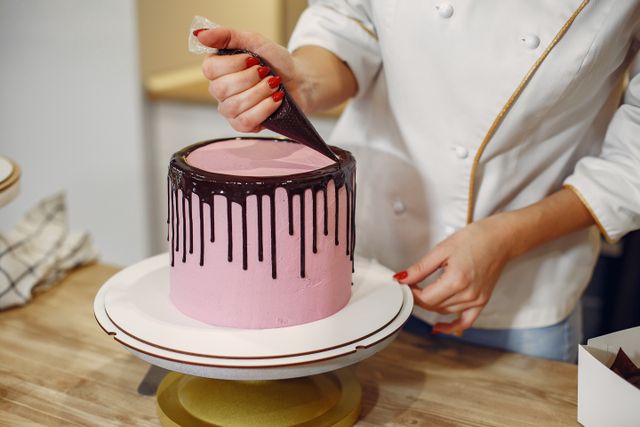 Decor Cake Cantik yang Bikin Kue Makin Menarik dan Istimewa